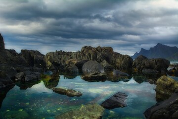 Lofoty- arktyczne lato, surowy klimat za kołem podbiegunowym © Pavlo