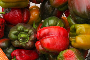 red and green or yellow peppers