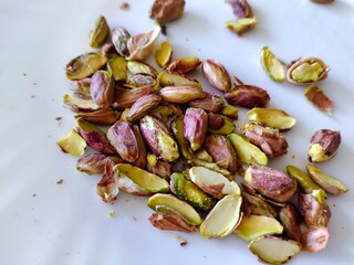 pistachio nuts in a bowl