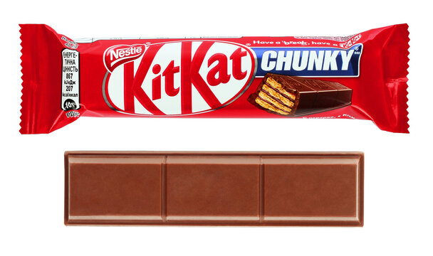 Set of KitKat chocolate bar in wrapper and unwrapped, isolated on transparent background