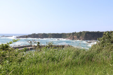 春の佐渡島。春の佐渡島。尖閣湾。尖閣湾遊歩道からの眺め。	
