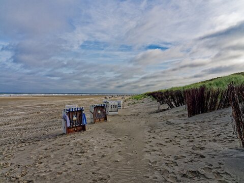 Strandk&ouml;rbe am Strand von Spiekeroog