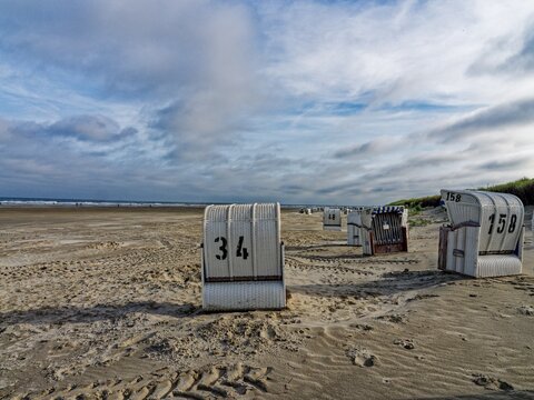 Strandk&ouml;rbe am Strand von Spiekeroog