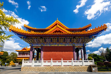 Obraz premium pavilion in the park