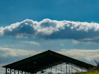 Fototapeta premium Landwirtschaftliches Gebäude
