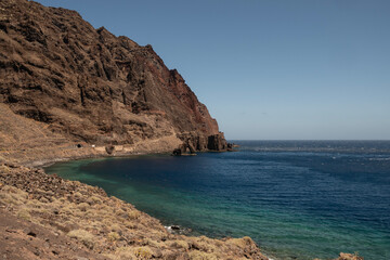 El Roque de Bonanza y la costa de la isla de El Hierro