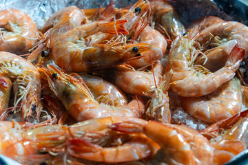 roasted prawns on the pot