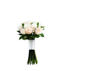 Obraz premium White rose bouquet green leaves wedding floral arrangement romantic elegant fresh celebration nature gift white rose bouquet with green leaves wrapped white ribbon perfect for weddings or romantic