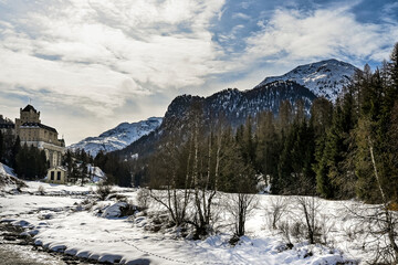 Pontresina, Berninabach, Val Bernina, Dorf, Berninapass, Winter, Wintersport, Wanderweg, Langlauf, Langlaufloipe, Oberengadin, Alpen, Graubünden, Schweiz