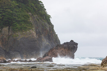 大しけのかえる島