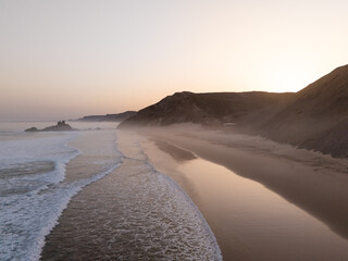 C&ocirc;tes portugaises vues de drone