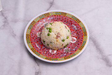 Riz cantonais plats traditionnel Cantonais chinois