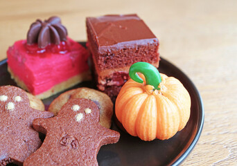 Delectable Assorted Cakes and cookies for Halloween Celebration