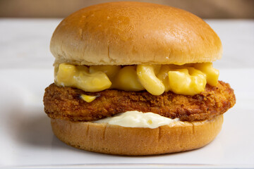 chicken fillet sandwich  with macaroni and cheese,