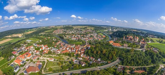 Ausblick auf die idyllische Stadt Harburg am Rieskrater in Bayerisch-Schwaben © ARochau
