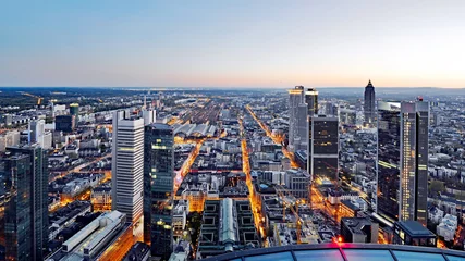 Frankfurt am Main in der Abenddämmerung, © matho