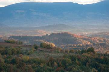 Krajobraz jesienią, G&oacute;ry