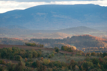 Obraz premium Krajobraz jesienią, Góry
