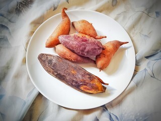 Today's breakfast menu is boiled sweet potato and banana.