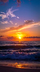 Obraz premium Blurry sunset over ocean, vibrant colors