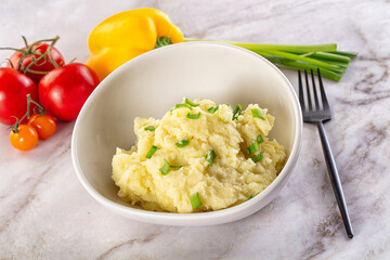 Mashed potato with green onion