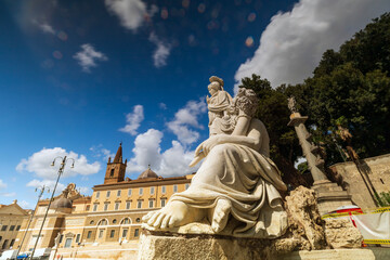 Piazza del popola a Roma. Scatto a lunga esposizione in pieno giorno.
