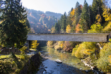 Fluss bei Schindellegi im Herbst