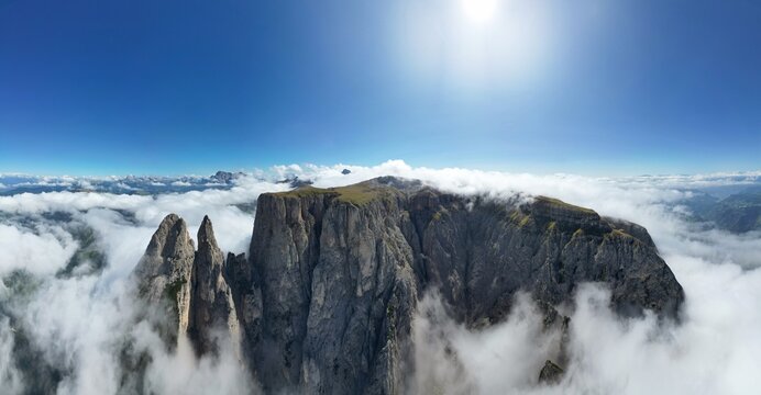 S&uuml;dtirols Wahrzeichen der Schlern: Mega-Panorama