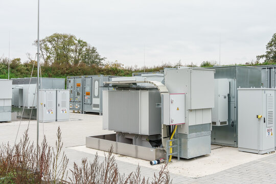 Neuer Batteriespeicher als Kurzzeitpuffer f&uuml;r die erneuerbareen Energiequellen