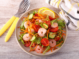 salad with shrimps and mixed vegetables