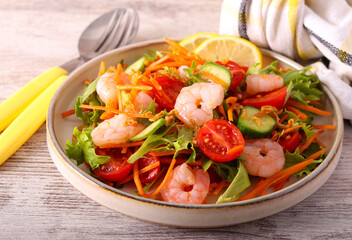 salad with shrimps and mixed vegetables