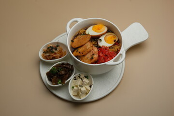 Indulge in a Delicious Bowl of Rice with Grilled Chicken