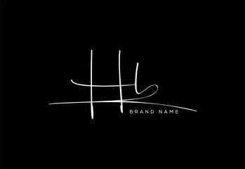 Obraz premium HL letter beauty cursive handwriting logo. vector logo| abstract logo| minimalist logo| brand identity| calligraphy design.