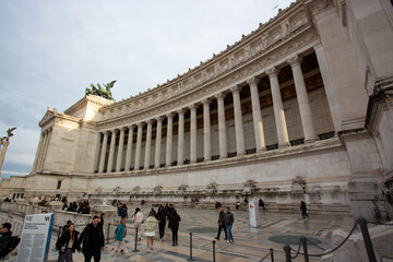 Obraz premium Magnificent marble colonnade of the Vittoriano, Rome