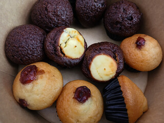 chocolate chip muffins