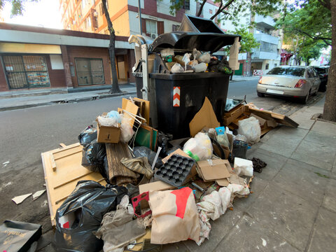 Garbage in Buenos Aires