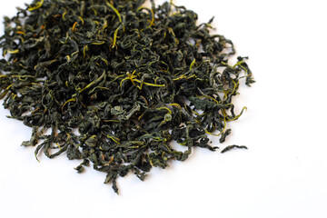 Dried mulberry leaves, commonly used for herbal tea and traditional remedies.