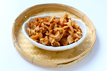 Crispy pork rinds with crunchy texture.