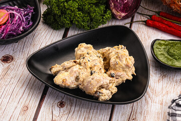 Chicken tikka with cream sauce