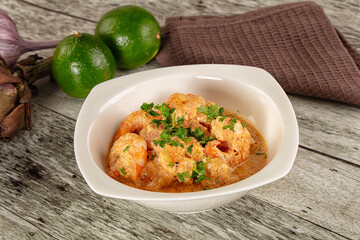 Prawn in white cream sauce