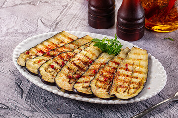 Hot grilled eggplant slices snack