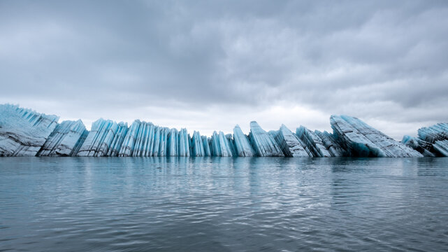 Icebergs from the Breiðamerkurjökull Glacier floating in the Jökulsárlón Glacier Lagoon in Iceland