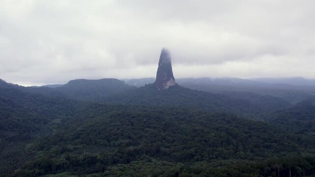 Pico C&atilde;o Grande, S&atilde;o Tom&eacute; &mdash; a dramatic volcanic plug rising from lush rainforest in Ob&ocirc; Natural Park, an iconic African landmark