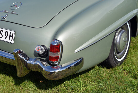 Mercedes-Benz W121 190 SL Roadster