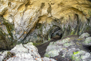 Klausenhöhle