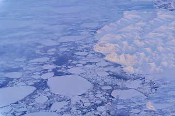 圧巻グリーンランド　フィヨルド、流氷