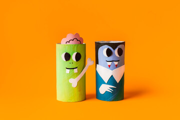 Halloween monsters from toilet paper roll tube, easy DIY handmade decorations idea. Paper toys...