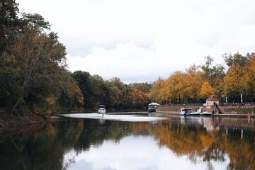 Obraz premium lake in autumn