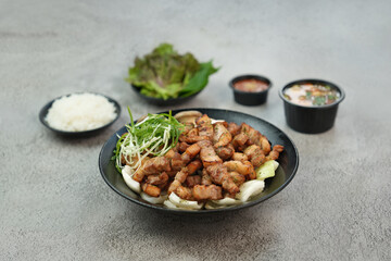 직화 삼겹살 구이를 촬영한 모습