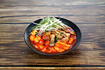 삼겹살 떡볶이를 촬영한 모습